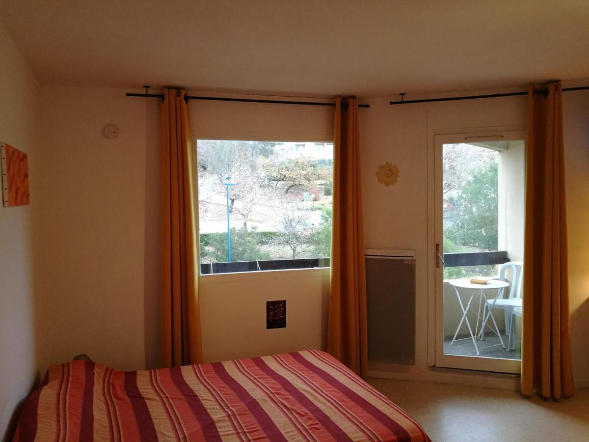 Studio "Le Rigaou" Gréoux-les-Bains Exteriör bild